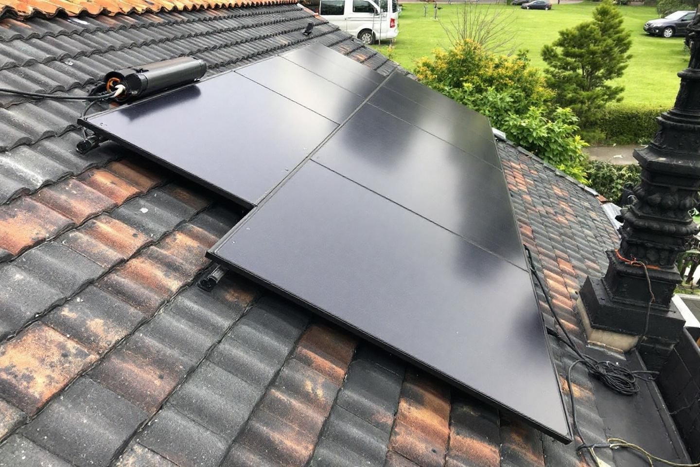 La location de toiture photovoltaïque pour une maison individuelle permet-elle de bénéficier d’aides ou de subventions publiques ?