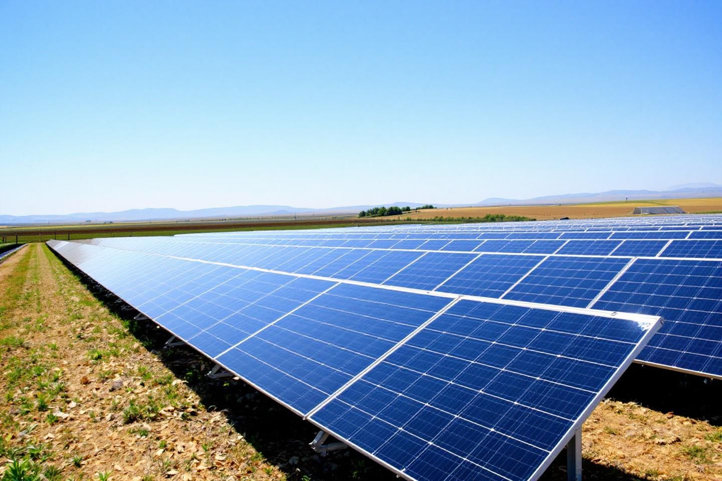 Comment le placement photovoltaïque prend-il en compte l’orientation et l’ensoleillement pour optimiser la production ?