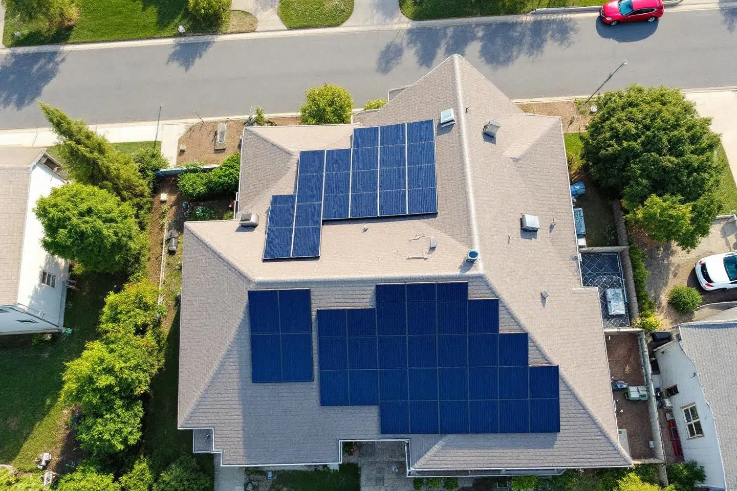 Offres solaires sur mesure : comment Mylight adapte ses services aux contraintes de chaque foyer ?