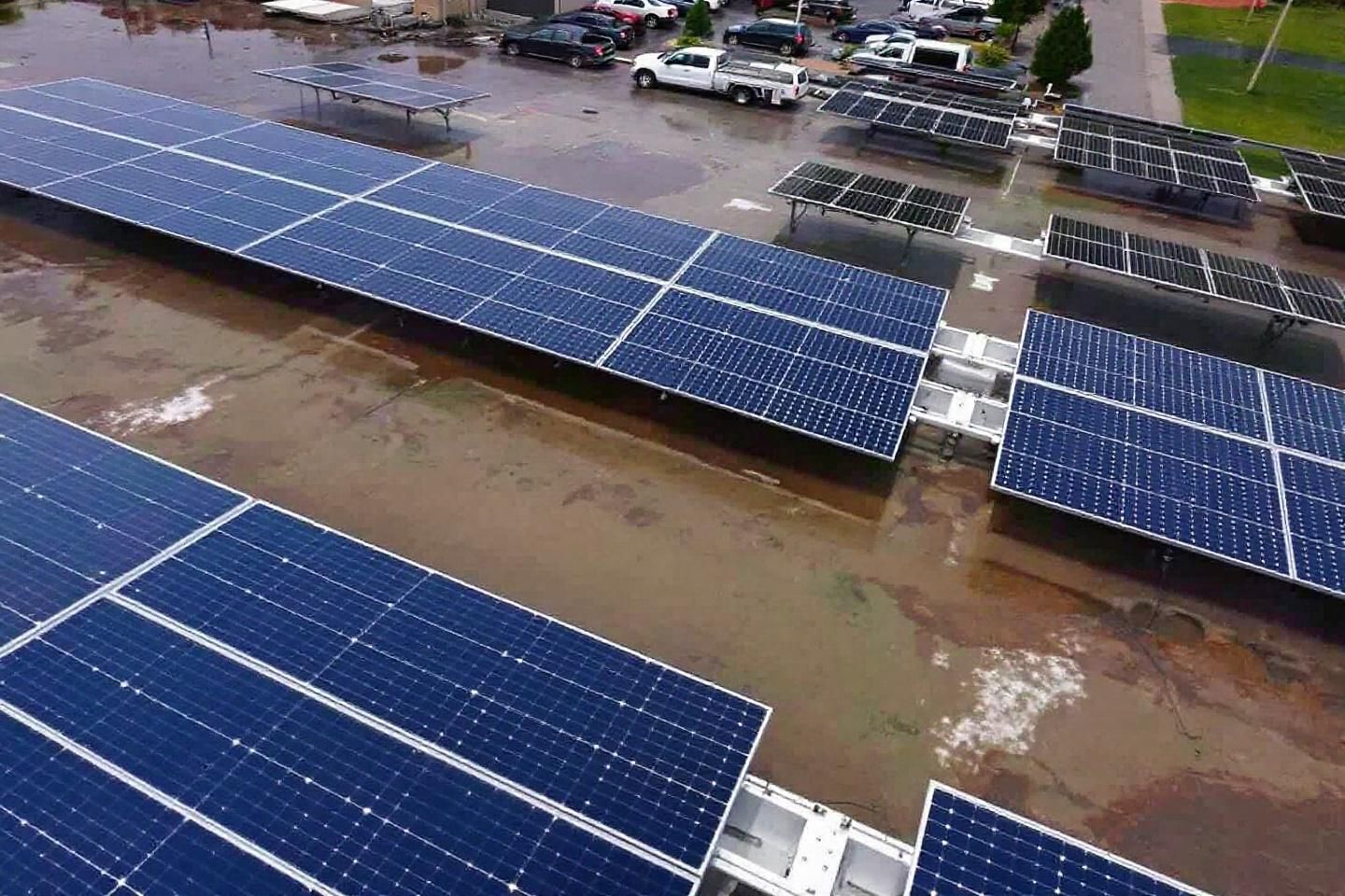 En quoi l’assurance dégâts des eaux renforce-t-elle la sécurité dans la location de panneau solaire ?