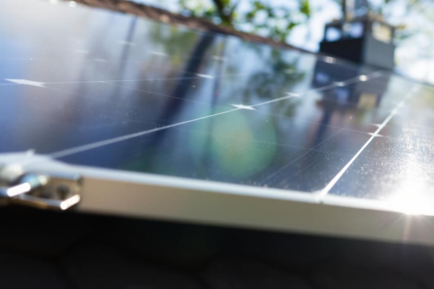 Quels bénéfices fiscaux la location de panneau solaire peut-elle offrir aux particuliers ?