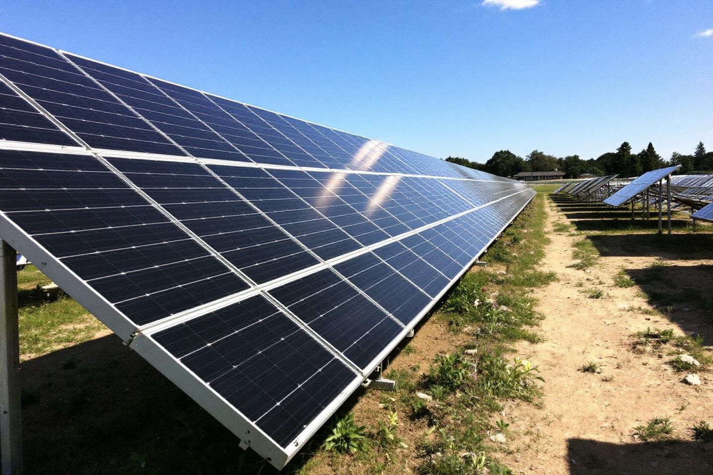 En quoi l’absence de garanties réduit-elle la valeur écologique d’une location de panneau solaire ?