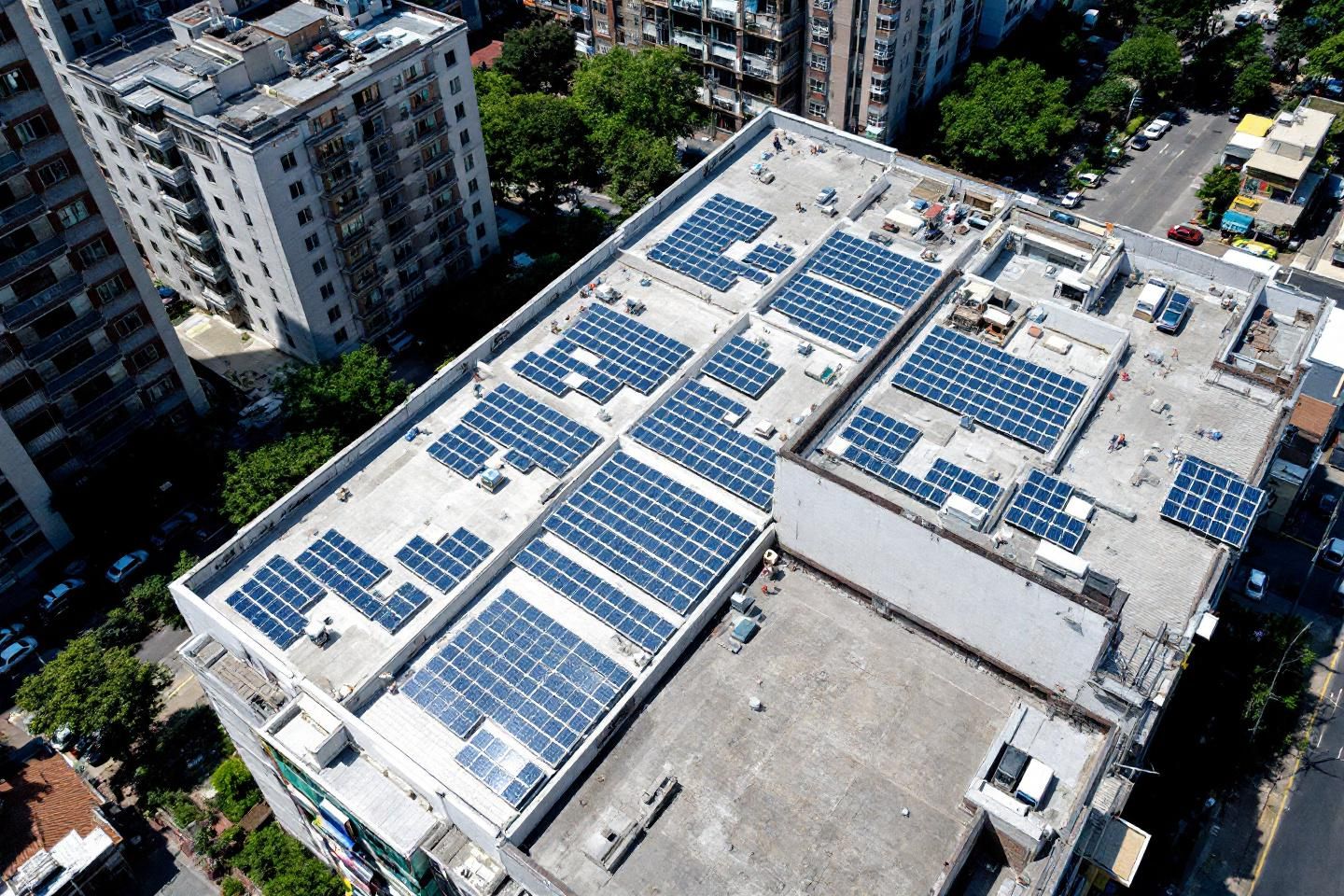 Pourquoi la responsabilité civile renforce-t-elle la confiance des clients dans une location de panneau solaire ?