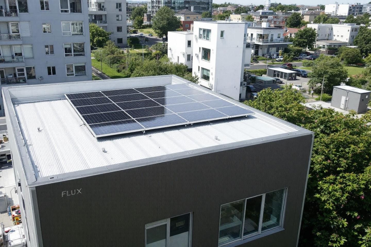 Pourquoi le respect du Code de l’urbanisme évite-t-il les sanctions dans une location de panneau solaire ?